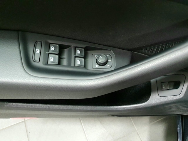 Volkswagen Passat 2.0 TDI Business DSG Variant