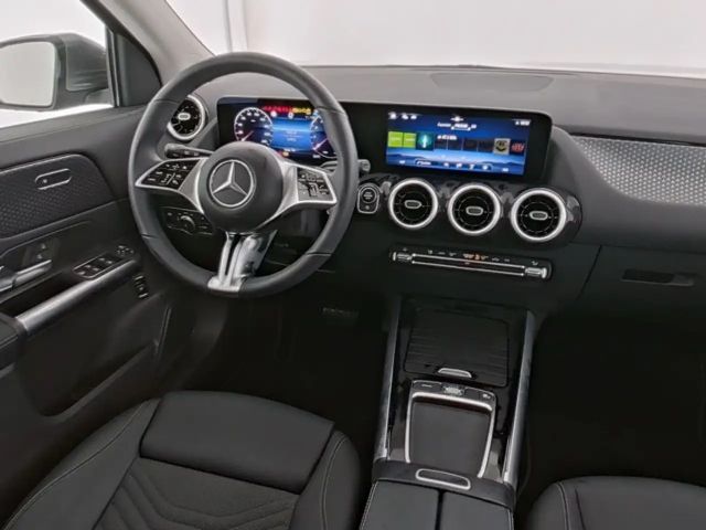 Mercedes-Benz GLA 180 Progressive