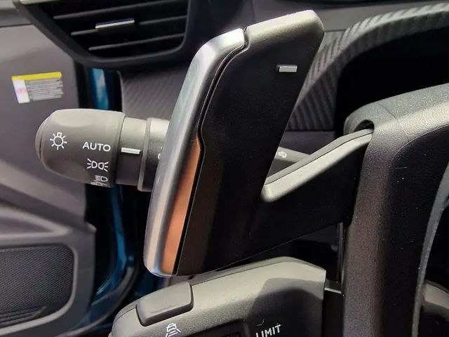 Peugeot 2008 Allure Pack Hybrid