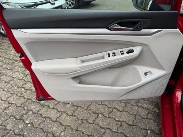 Volkswagen Golf 1.5 TSI Golf VIII Life Variant