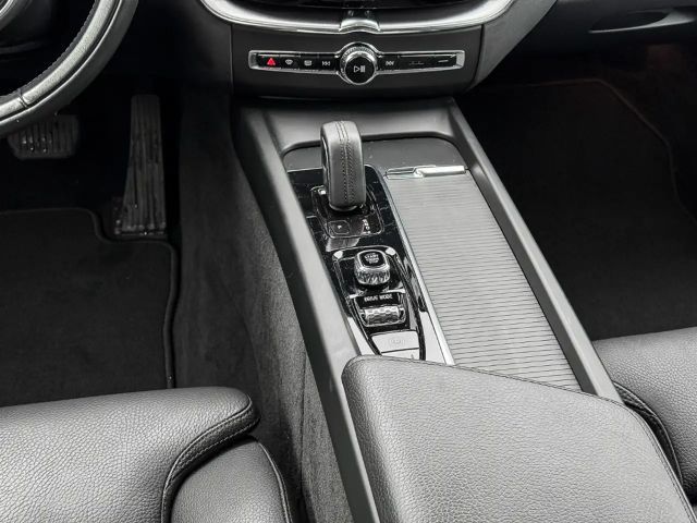 Volvo XC60 AWD Momentum