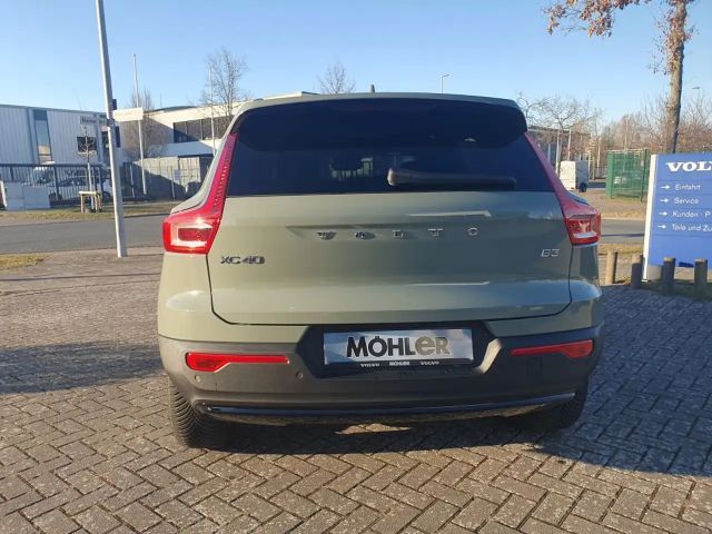 Volvo XC40 Dark Plus