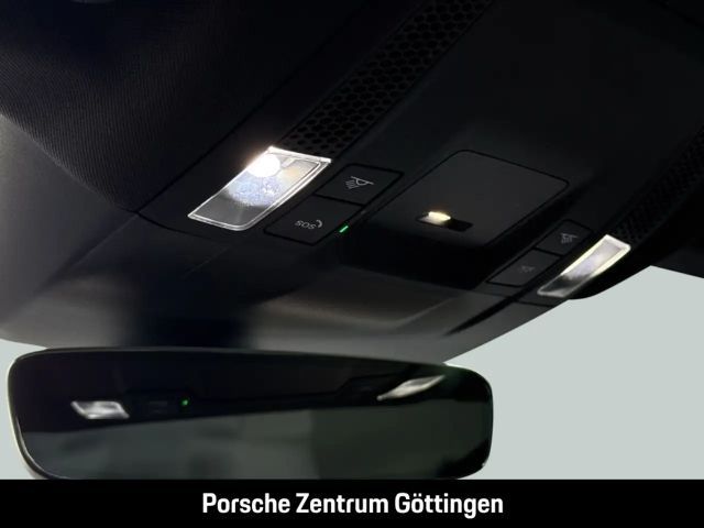 Porsche Taycan 4 Cross Turismo