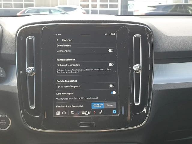 Volvo XC40 Dark Plus