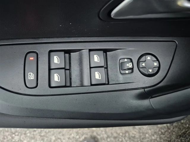 Peugeot 2008 Allure Pack PureTech