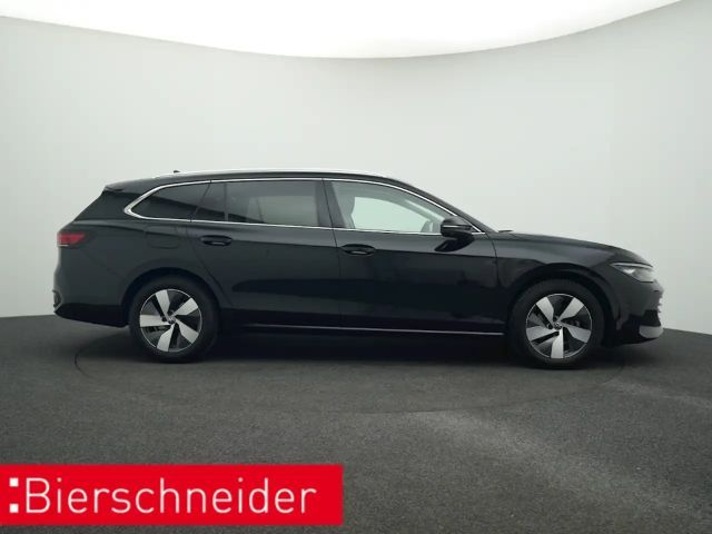 Volkswagen Passat 1.5 eTSI Business DSG Variant