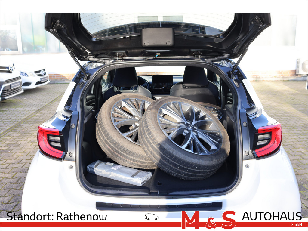 Toyota Yaris 5-deurs Plus Style