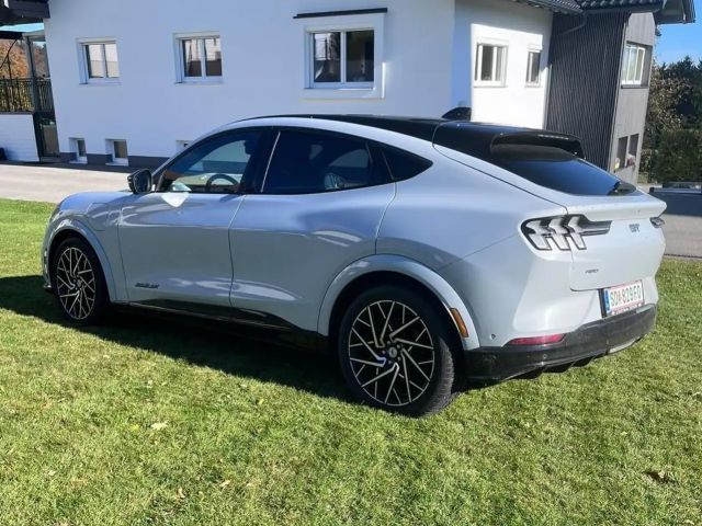 Ford Mustang Mach-E AWD GT