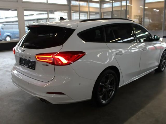 Ford Focus ST Line Wagon