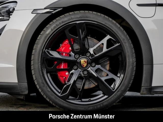 Porsche Taycan 4S Cross Turismo