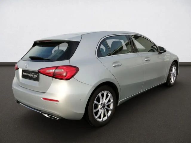 Mercedes-Benz A 180 Progressive