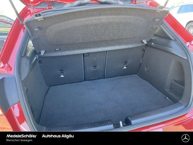 Mercedes-Benz A 180 AMG Line