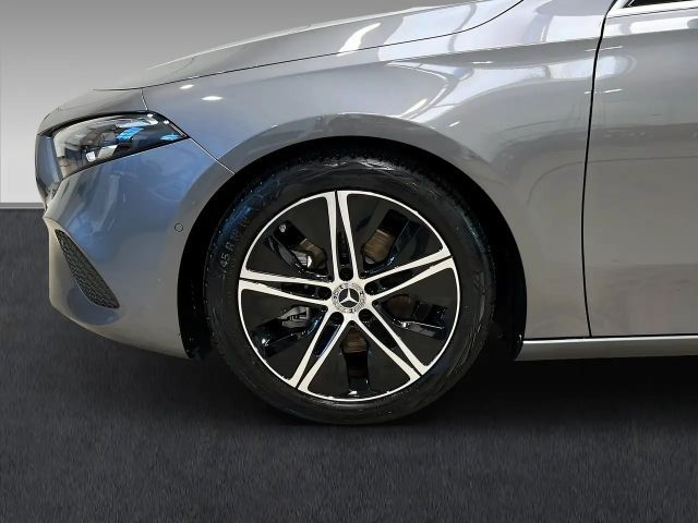 Mercedes-Benz A 220 4MATIC Progressive