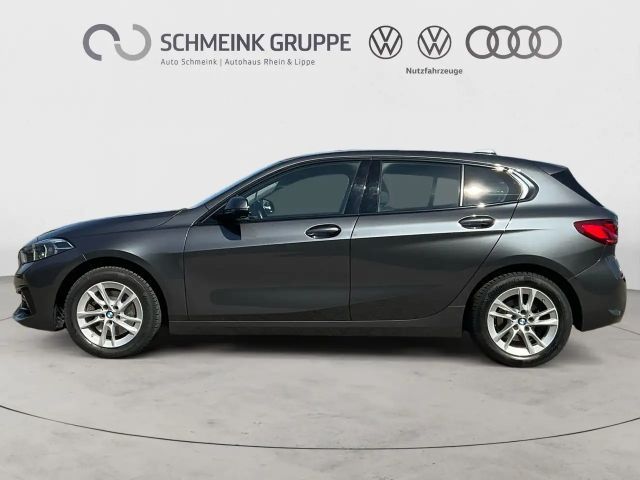 BMW 118 118i Sedan Sport Line