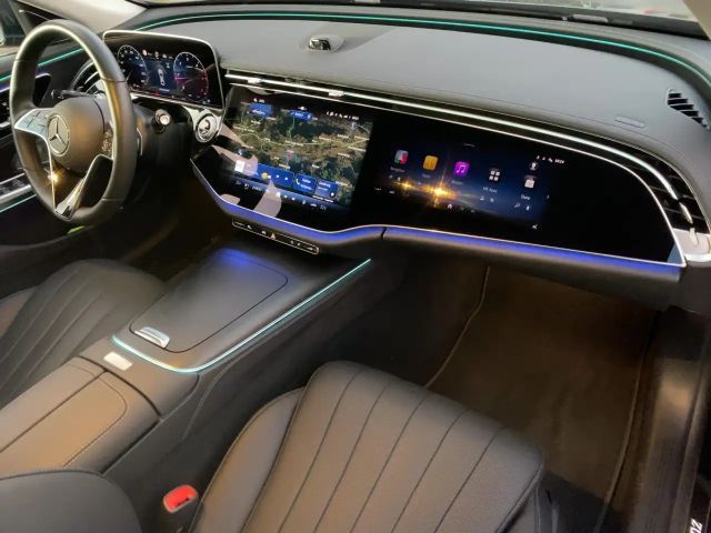 Mercedes-Benz E 220 4MATIC E 220 d Sedan