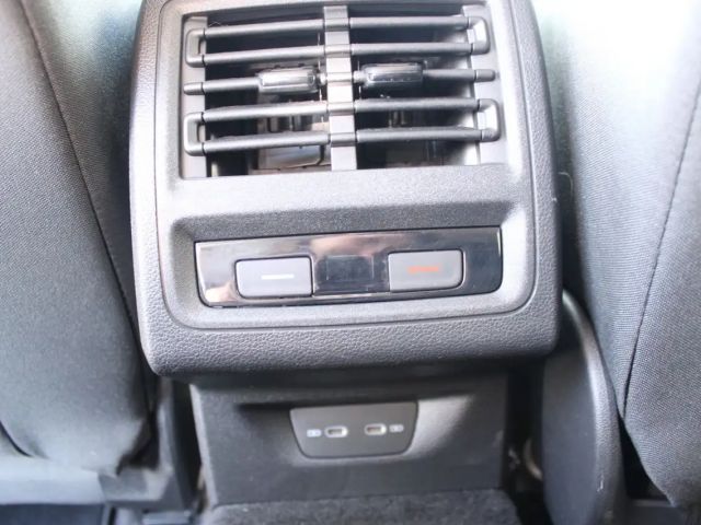 Volkswagen Golf 2.0 TDI Life Variant