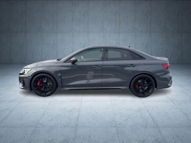 Audi RS3 Quattro S-Tronic Sedan