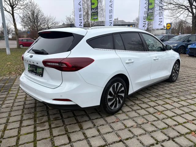 Ford Focus Titanium Wagon