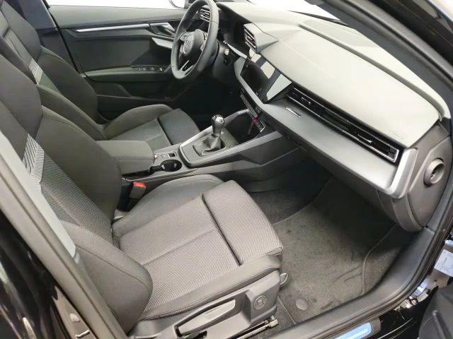 Audi A3 30 TDI Sedan