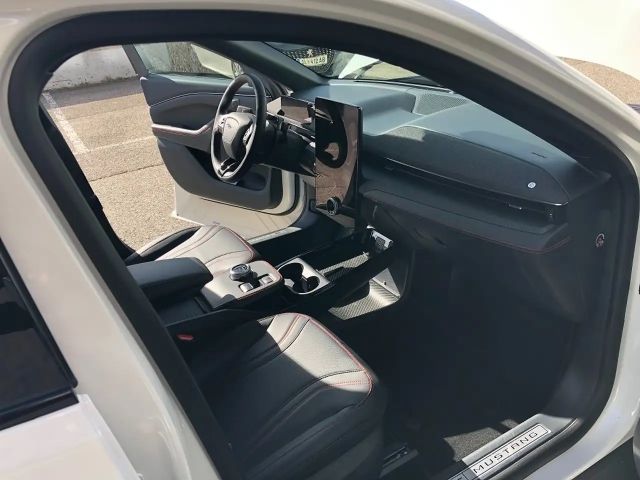 Ford Mustang Mach-E AWD Extended range