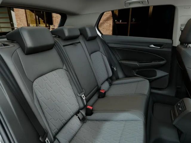 Volkswagen Golf 1.5 eTSI DSG Golf VIII