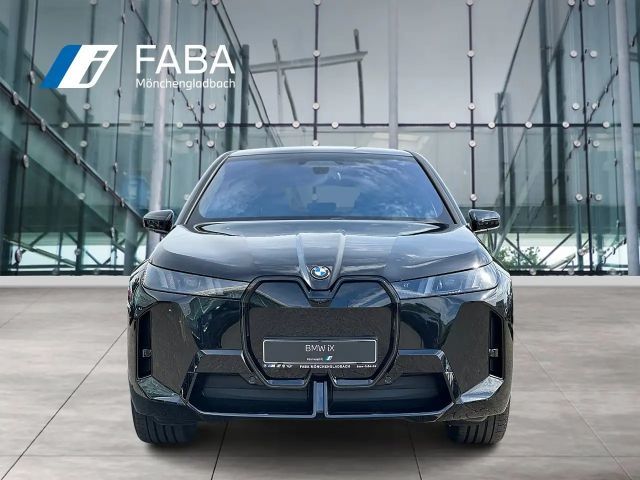 BMW iX M-Sport xDrive45