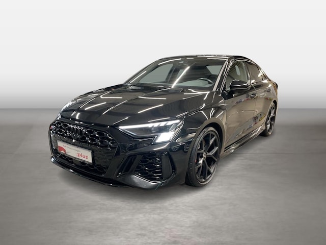 Audi RS3 Quattro S-Tronic Sedan