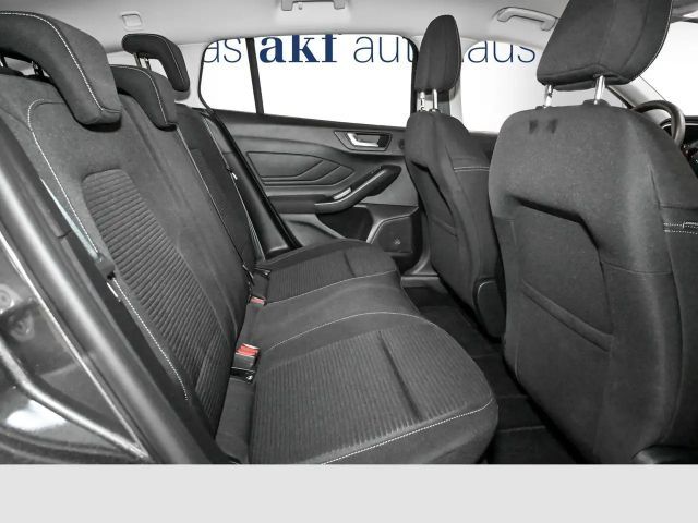 Ford Focus Titanium Wagon