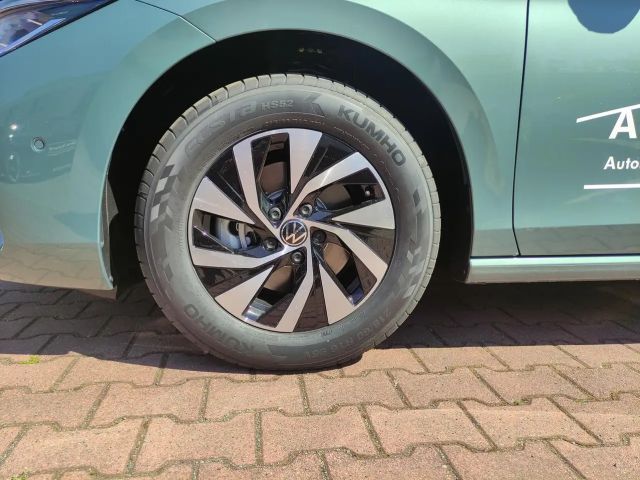 Volkswagen Passat 1.5 eTSI Business Variant