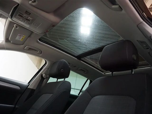 Volkswagen Passat 2.0 TDI Business DSG