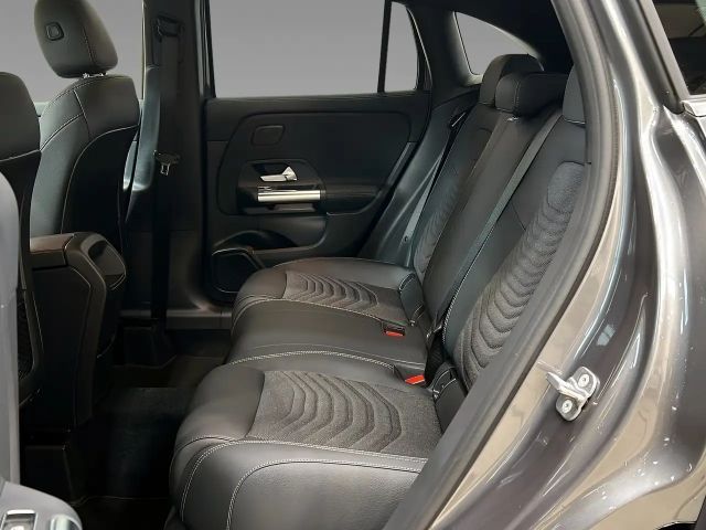 Mercedes-Benz GLA 200 Progressive