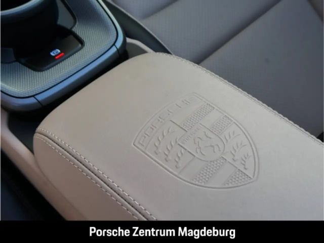 Porsche 992 Cabrio Carrera