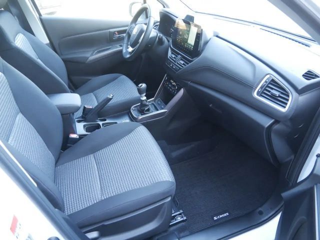 Suzuki S-Cross AllGrip Hybrid