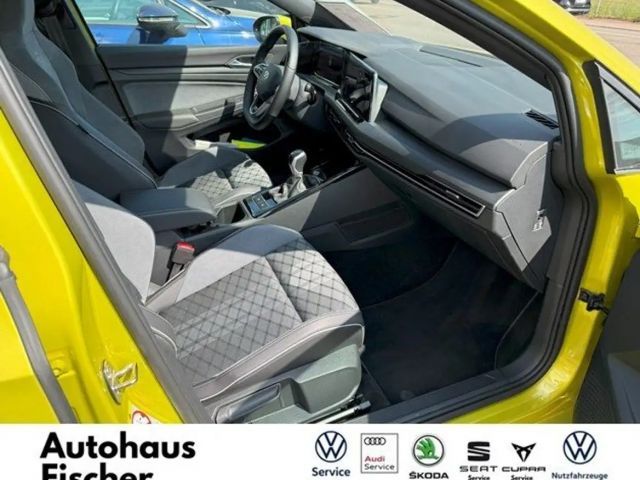 Volkswagen Golf 1.5 TSI R-Line