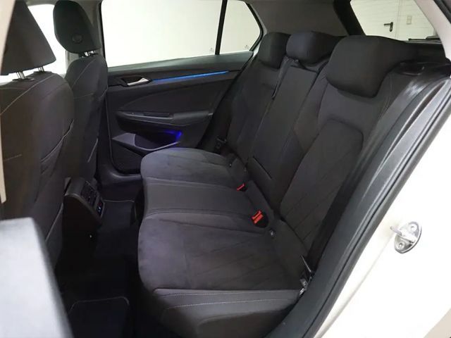 Volkswagen Golf 2.0 TDI DSG Style