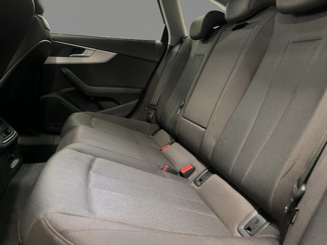 Audi A4 40 TDI Avant S-Tronic