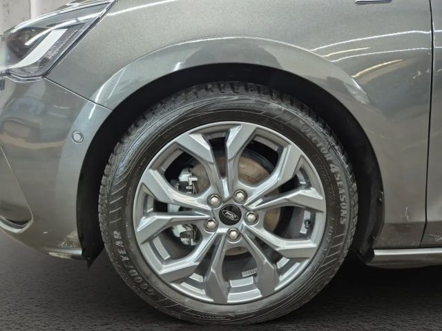 Ford Focus ST Line Wagon