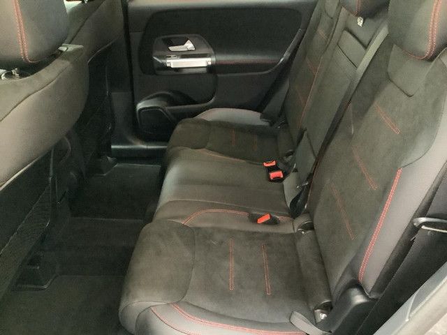 Mercedes-Benz GLB 220 4MATIC GLB 220 d