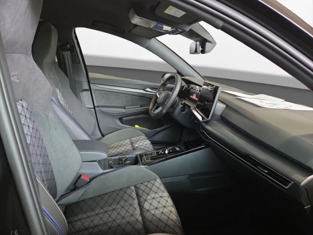 Volkswagen Golf DSG R-Line