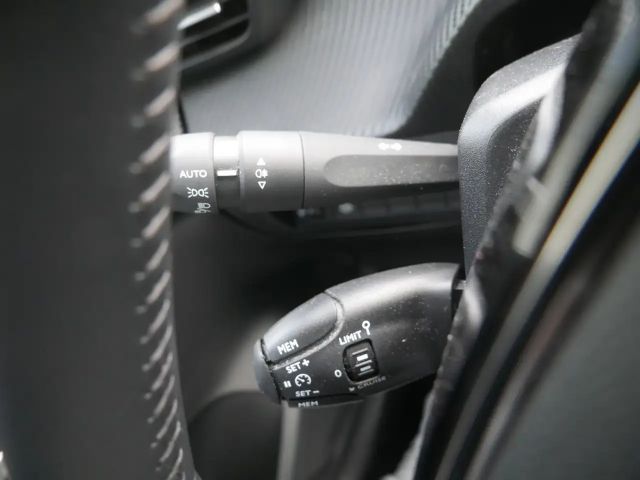 Peugeot E-208 Active Pack