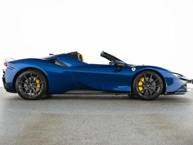 Ferrari SF90 Spider