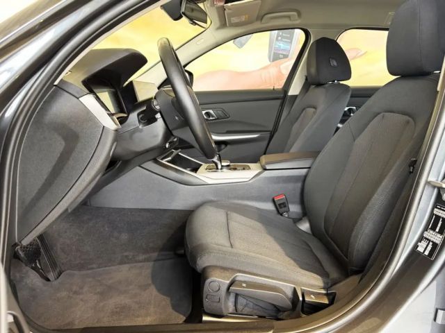 BMW 320 320i Touring