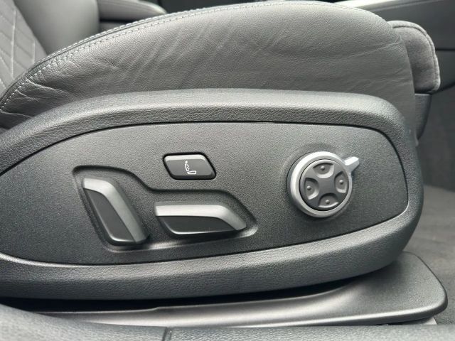 Audi RS4 Avant Quattro