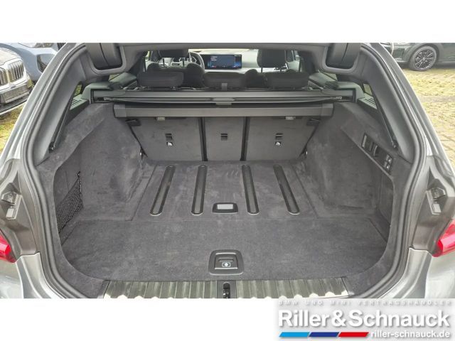 BMW 330 330d M-Sport Touring xDrive