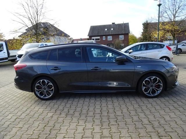 Ford Focus ST Line Wagon