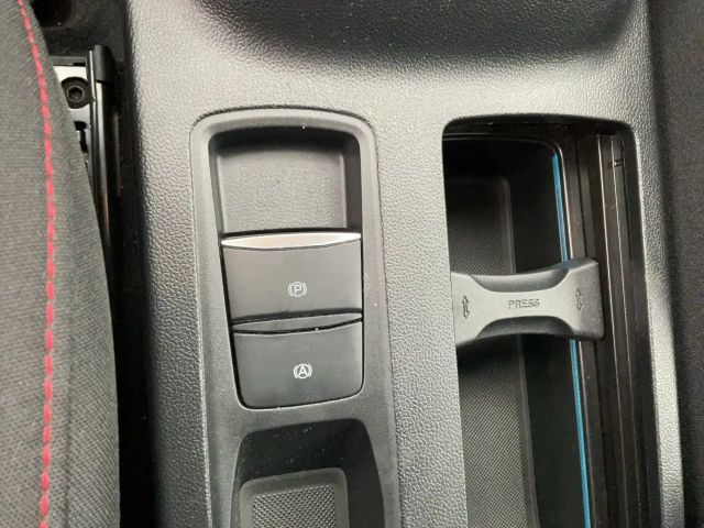 Ford Focus EcoBoost ST Line