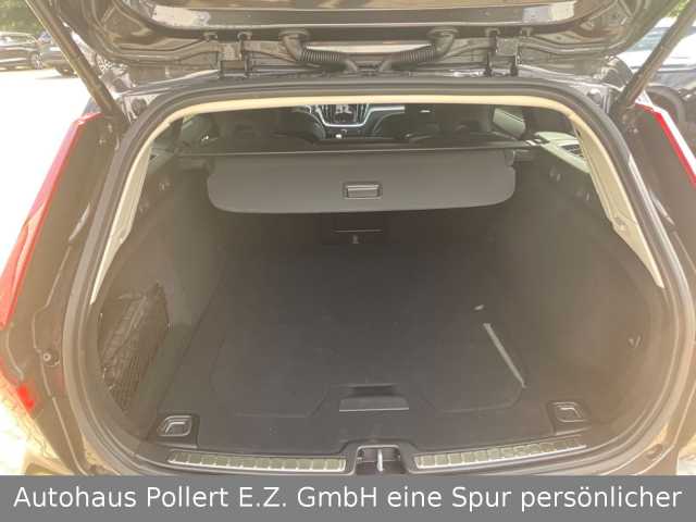 Volvo V60 Core Hybrid