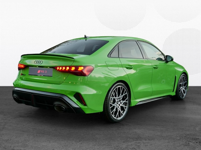 Audi RS3 Quattro S-Tronic Sedan
