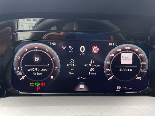 Volkswagen Golf Life