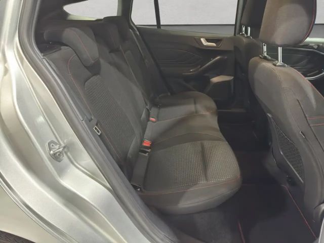 Ford Focus EcoBoost ST Line Wagon